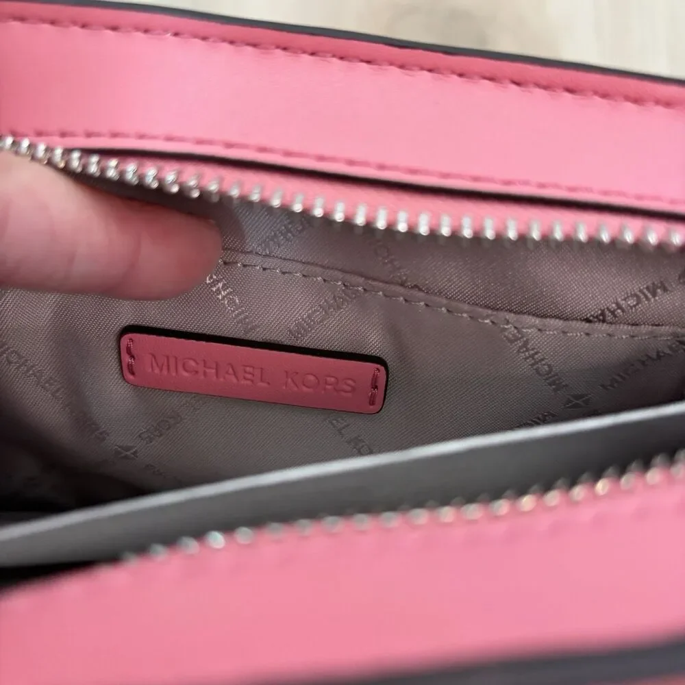 MICHAEL KORS  SHEILA SMALL EAST WEST SHOULDER CROSSBODY BAG TEA ROSE